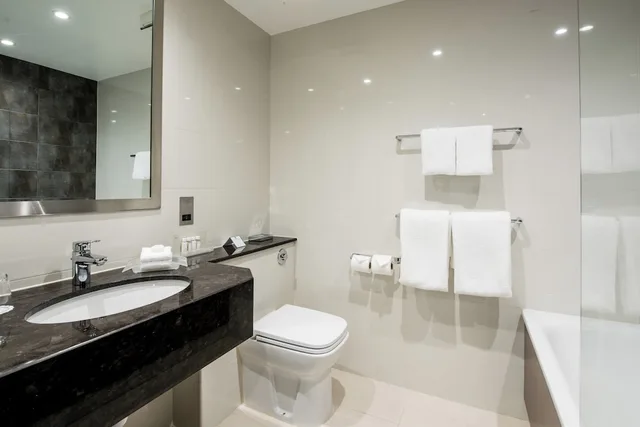 جناح بسريرين منفصلين، Holiday Inn London - Kensington High St. by IHG 2/3