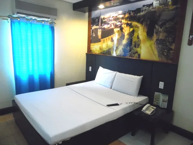 Standard, Queen Bed, Eurotel Las Pinas 5/8