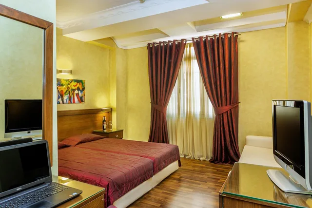 غرفة ثلاثية بسريرين منفصلين مع أريكة، Egnatia Hotel 7/10
