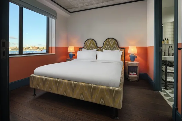 Apartment, King Bed, The July - Boat & Co 3/10