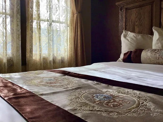 غرفة ديلوكس بسرير كينج لذوي الإعاقة، Eureka Inn, Trademark Collection by Wyndham 2/5