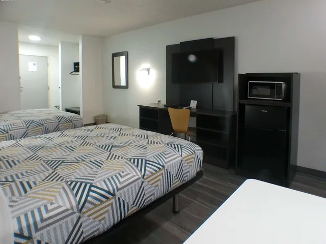 غرفة قياسية بسريرين كوين لذوي الإعاقة، Motel6 Winslow, AZ 3/10