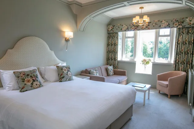غرفة بسرير مزدوج بإطلالة على الحديقة، Petwood Hotel 2/4