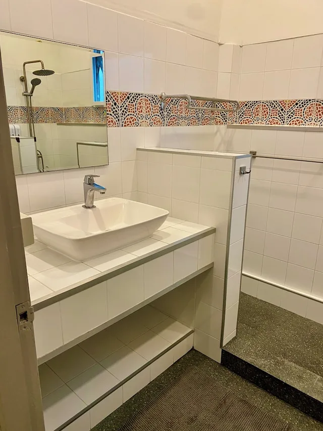 شقة بسريرين كوين بشرفة، Eden Bungalows 5/7
