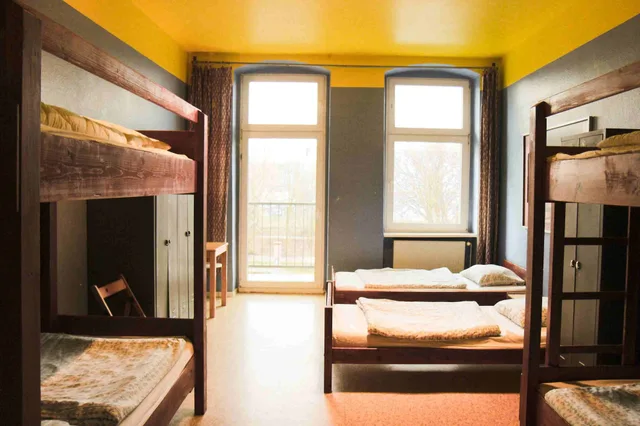 Mixed Dorm, 6 Beds, Sunflower Hostel 1/4