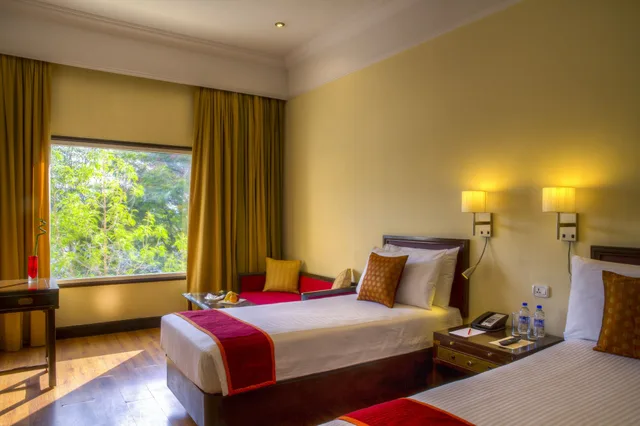 غرفة سوبيريور بسريرين منفصلين، Gateway Nashik 5/8