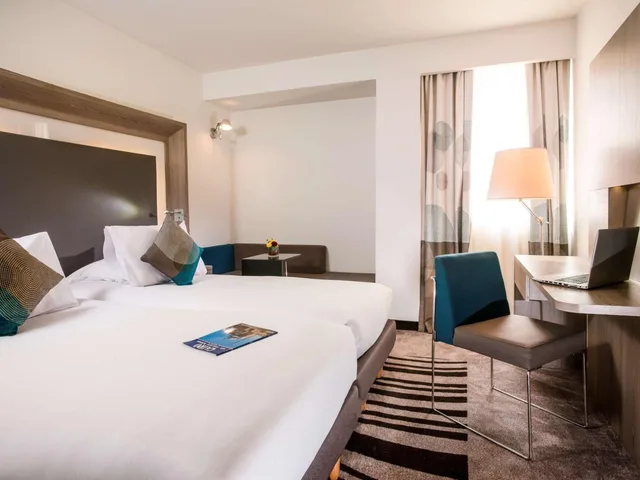 Superior, Twin Beds, Pool View, Novotel Cairo Airport 7/10