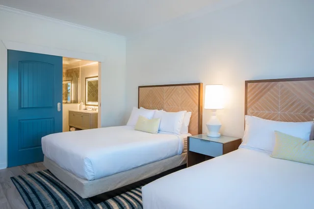 Room, 2 Queen Beds, Water View، Hawks Cay Resort 2/4