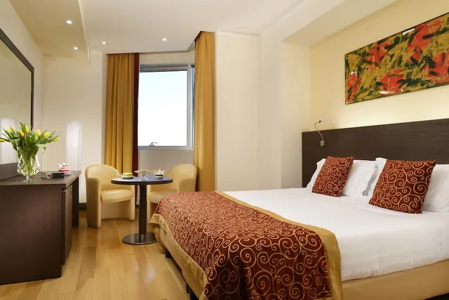 غرفة سوبيريور بسريرين منفصلين، City Style Hotel Diamante Alessandria 1/2