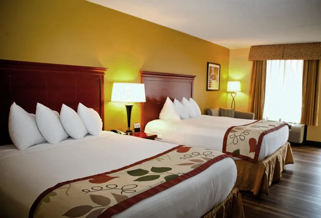 غرفة قياسية بسريرين مزدوجين يُسمح فيها بالحيوانات الأليفة، Best Western Corbin Inn 1/9
