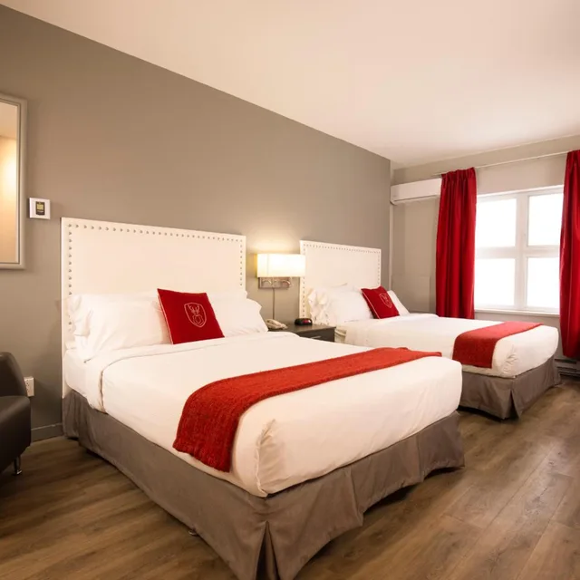 غرفة بسرير كينج وسريرين كوين، Hotel Du Nord 5/10