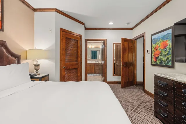 2 Bedrooms, Luxury, Apartment, 2 King Beds, Sofa, Courtyard Area، Ritz-Carlton Club, Aspen Highlands by Frias 2/4
