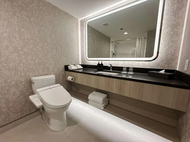 غرفة سوبيريور بسرير كوين، Coast Victoria Hotel Marina By Apa 5/5