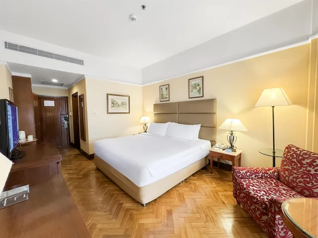 Superior, Twin Beds, Radisson Hotel Kathmandu 8/10