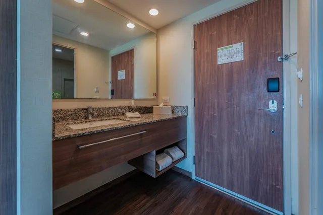 غرفة بسرير كينج بإطلالة على البحر، La Venta Inn Ciudad Del Carmen 5/5