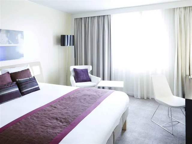غرفة قياسية بسرير مزدوج، Novotel Liverpool Centre 1/2