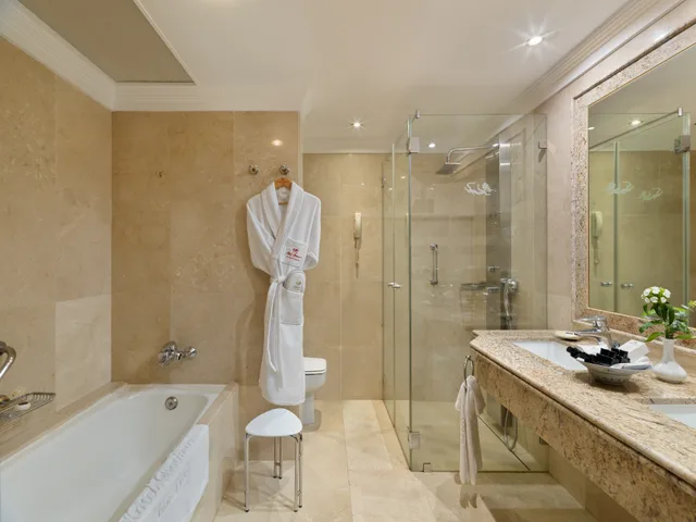 غرفة ديلوكس بسرير مزدوج أو سريرين منفصلين بإطلالة على الحديقة، Hotel Botanico and The Oriental Spa Garden 2/2