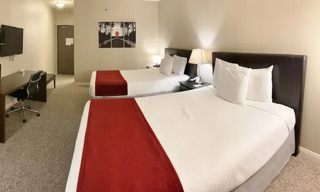 غرفة قياسية بسريرين كوين، Redac Gateway Hotel 1/3
