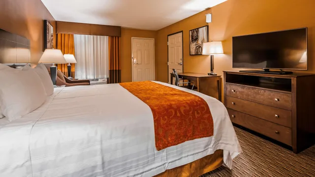 غرفة بسرير كينج، Best Western Exeter Inn & Suites 2/4