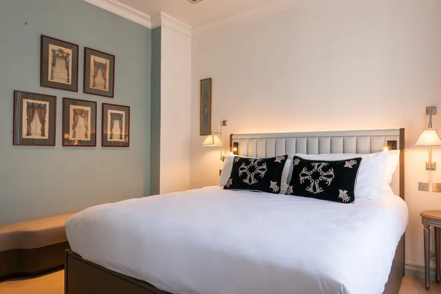 غرفة بريستيج بسرير كوين، Hotel de Montesquieu (ex Hotel Daniel Paris) 1/4