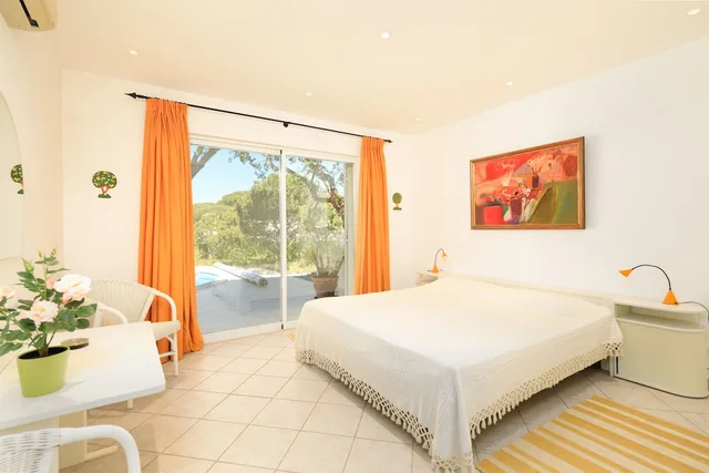 3 Bedrooms, Villa, 1 Queen and 4 Single Beds, Garden View, Pool View, Vale do Lobo Resort 4/5
