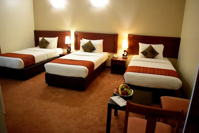 غرفة ديلوكس تنفيذية بسرير كينج، NEJOUM AL EMARATE HOTEL 8/10