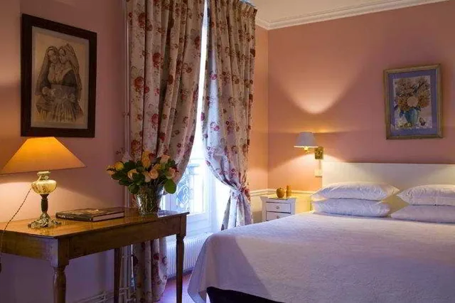 Classic, King Bed, Hotel Le Saint Gregoire 1/2