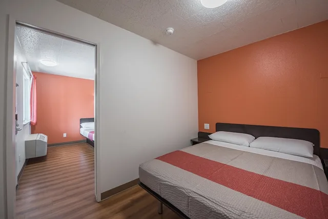 غرفة قياسية بسرير كوين، Motel6 Fallon, NV 3/10