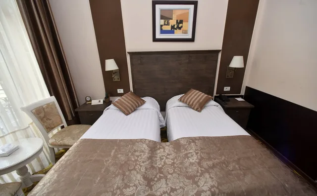 Standard, Twin Beds, IMPERIAL PALACE HOTEL 3/9