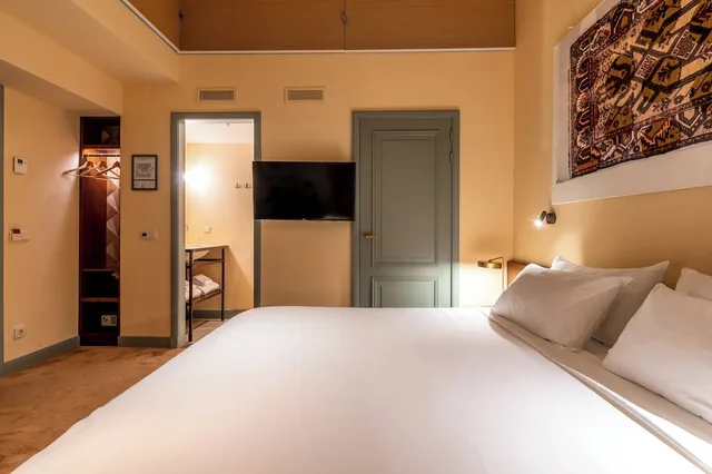 Economy, Double or Twin Bed, No Window، Hotel Mercier 6/10