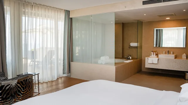Executive, Suite, King Bed, Sea View, Balcony, Rixos Premium Dubrovnik 4/10