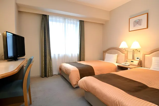غرفة بسريرين منفصلين بإطلالة على النهر، Takarazuka Washington Hotel 1/1