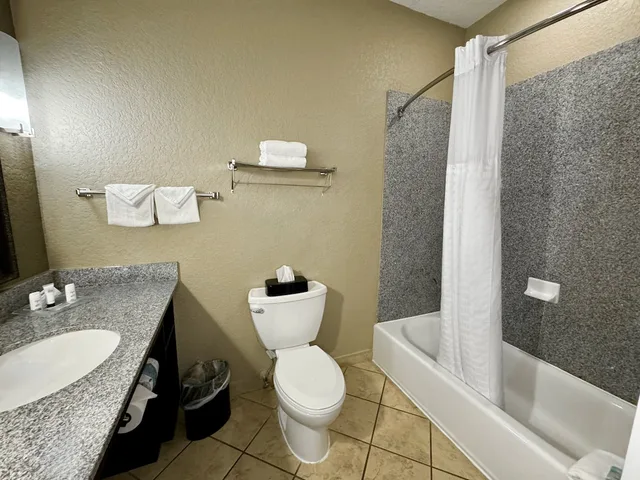غرفة قياسية بسرير كوين، Holiday Inn San Antonio N - Stone Oak Area 3/5