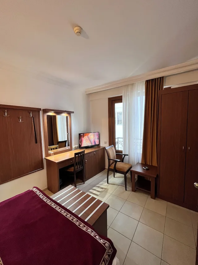 Economy, Double Bed, Hotel Royal Hill 2/7