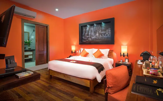 Royal, Suite, Golden Temple Hotel 1/1