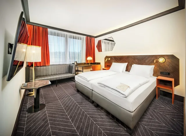 Executive, King Bed, Castle View، Vienna House by Wyndham Diplomat Prague 2/3