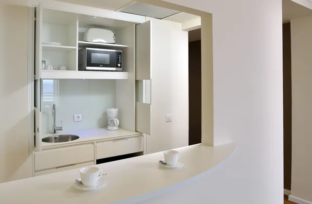 Beach House, Suite, Innside by Melia Wave Calvia 8/9