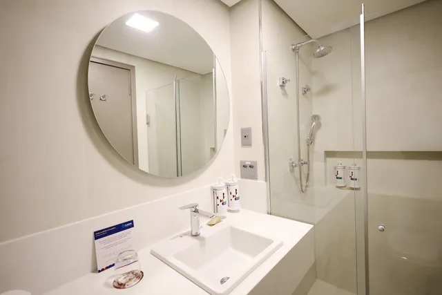 جناح بسرير كوين، Clarion Hotel Faria Lima 5/6