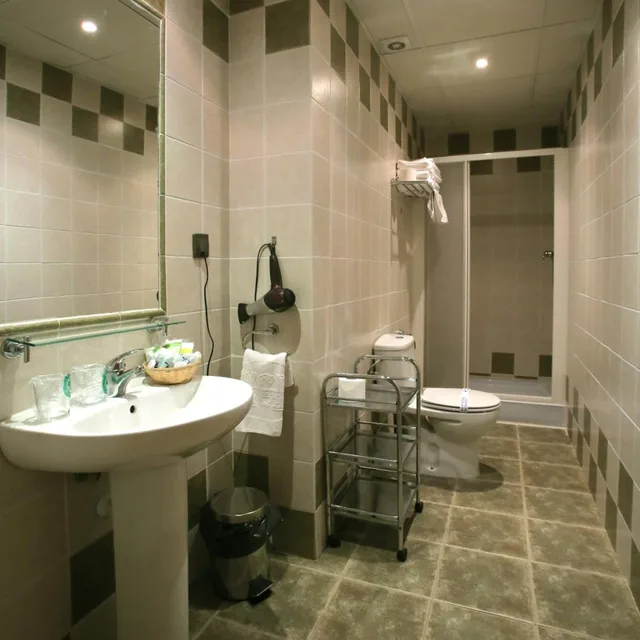 غرفة رباعية، Hotel Castillo Bonavia 9/9