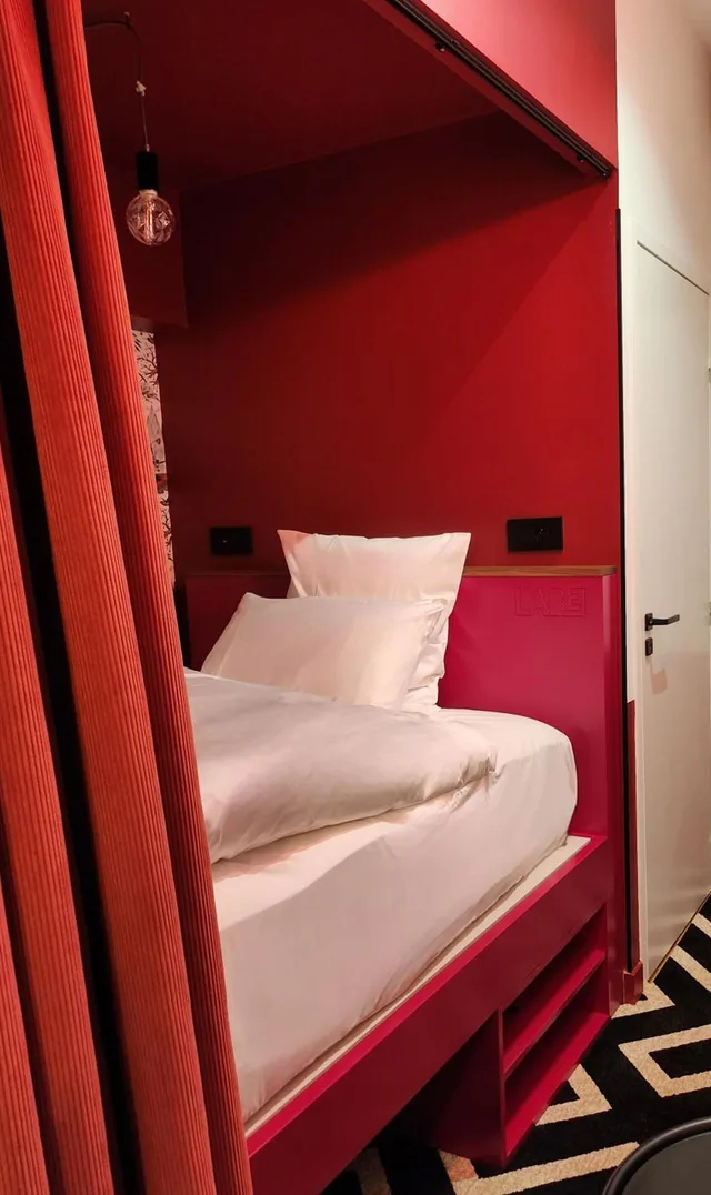 غرفة مفردة صغيرة، Labe Hotel 1/4
