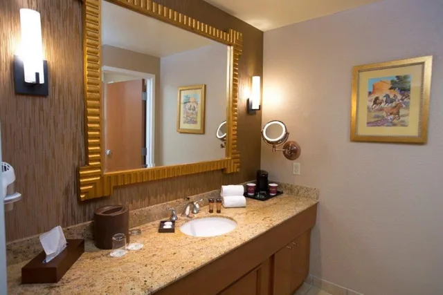 Room, 2 Queen Beds, with View, South Point Hotel Casino and Spa 4/4