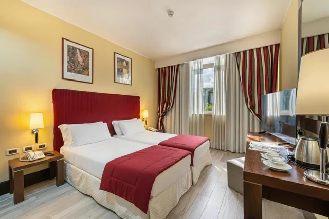 Room, Double or Twin Bed, Cardinal Hotel St Peter 1/2