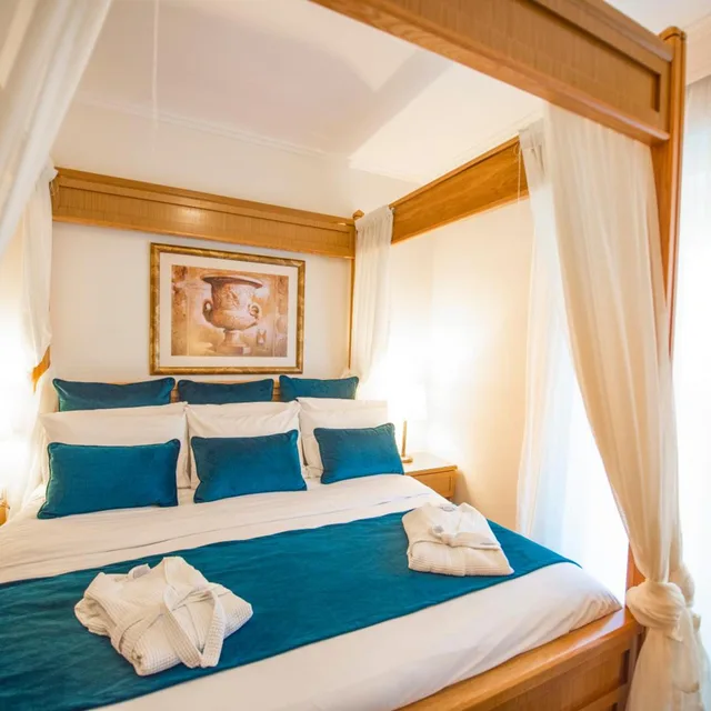 جناح سوبيريور، Peridis Family Resort 2/7