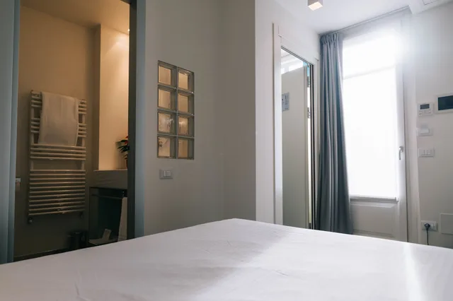 غرفة قياسية بسرير كوين، Avenue Hotel 3/10