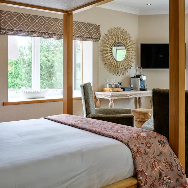غرفة بسرير كينج، The Fairlawns Hotel And Spa 1/4
