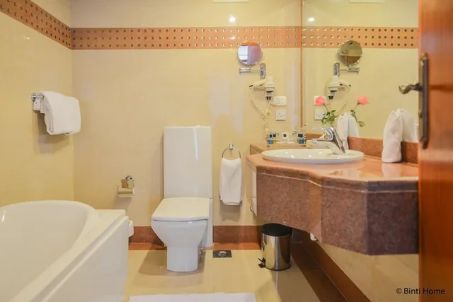 Superior, Twin Beds, Lateral Side Nile View، Flamenco Hotel Cairo 8/9