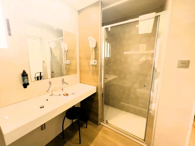 Basic Room 2 Ad، Olympus Hotel 2/3