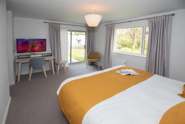 1 Bedroom, Cottage, St Mellion International Resort 1/4