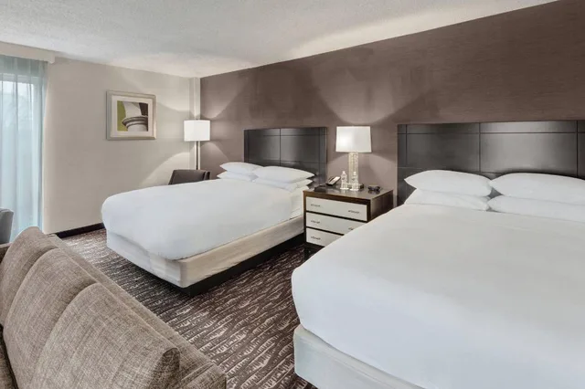 جناح استوديو بسريرين كوين، Delta Hotels by Marriott Baltimore North 1/2