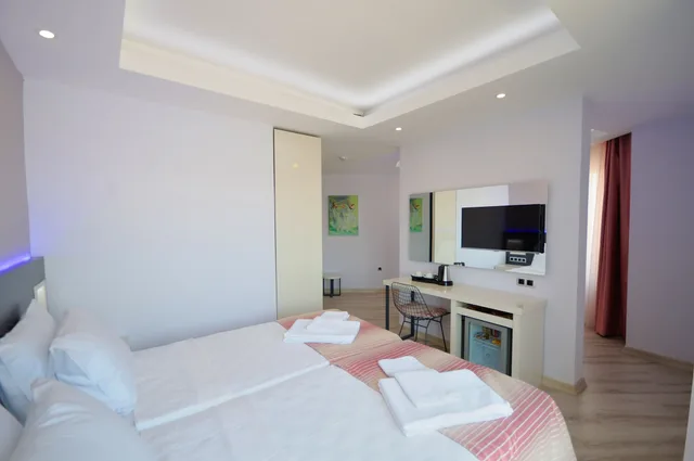 Room, Triple, Datca Sapphire Hotel 8/10